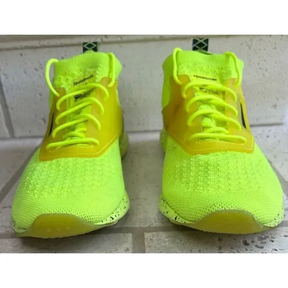Reebok Men’s Zoku Runner Ultra Knit Solar Yellow Neon Sneakers Sz 10.5 - Picture 2 of 15